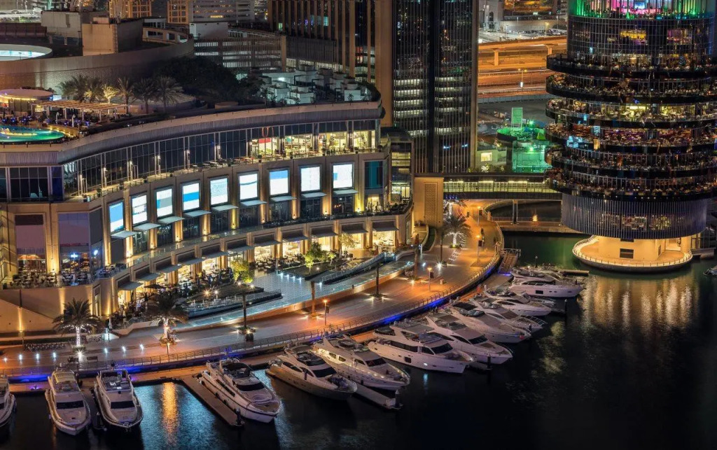Holiday Inn Express Dubai Internet City by IHG