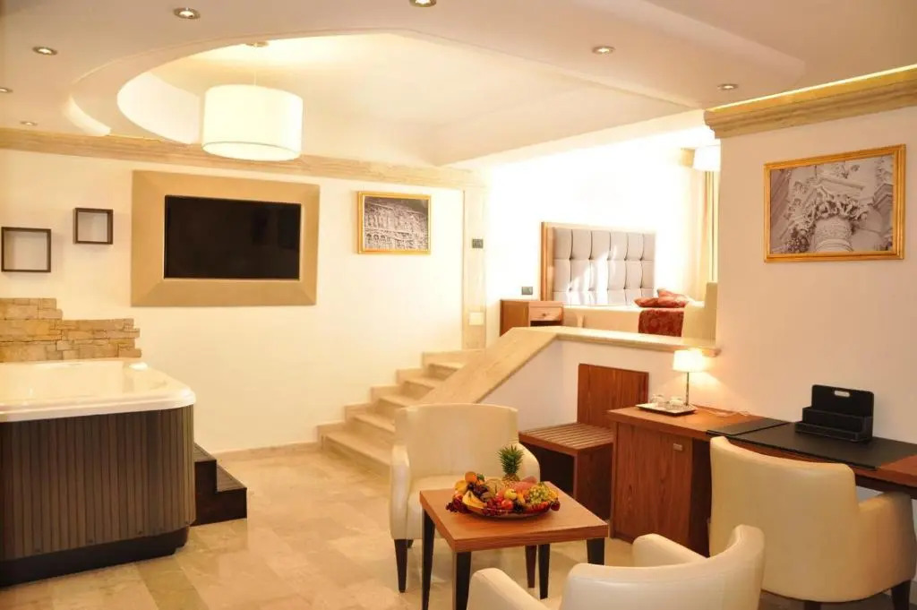 BHB Hotel