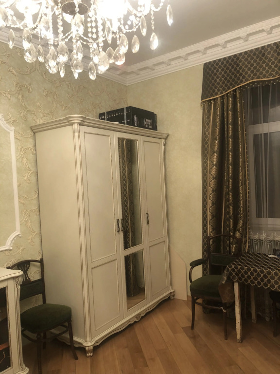 Квартира в Историческом Центре Санкт-Петербурга. Дом Театрального Работника