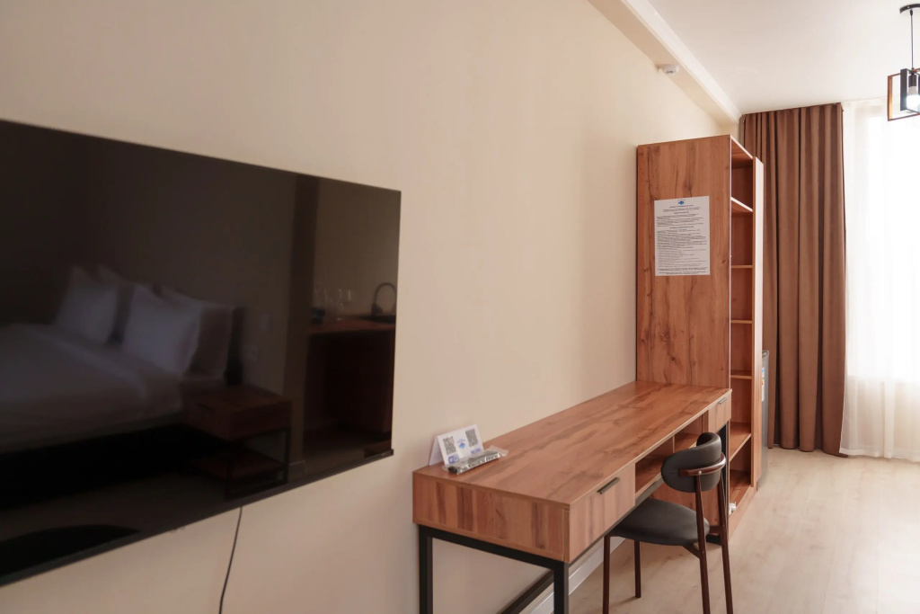 Отель Ton Azure Hotel