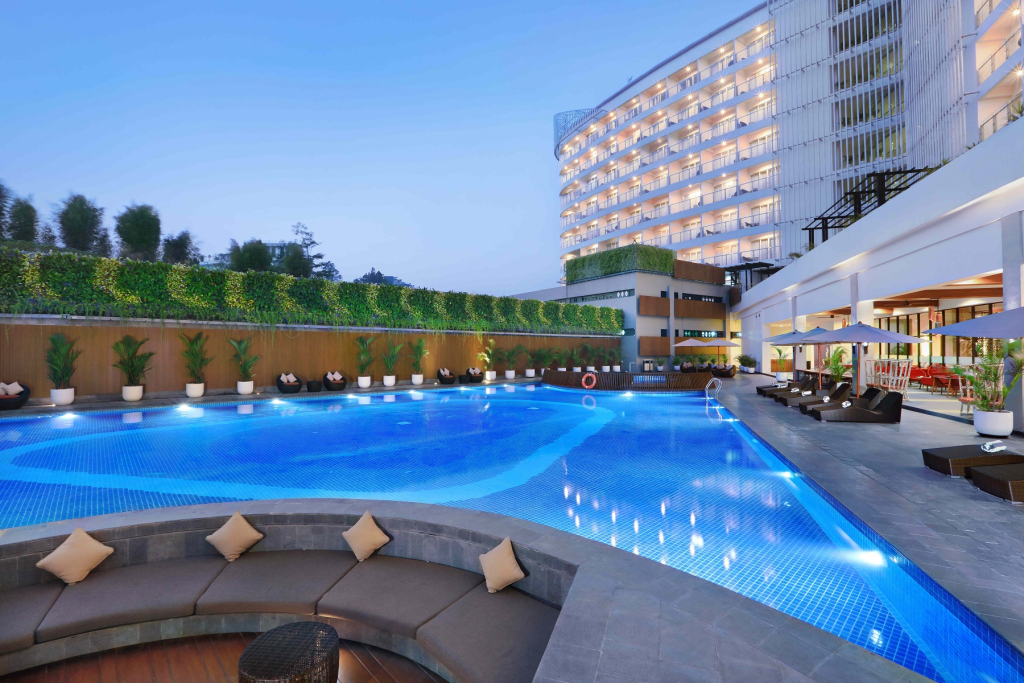 Отель The Alana Hotel and Conference - Sentul City