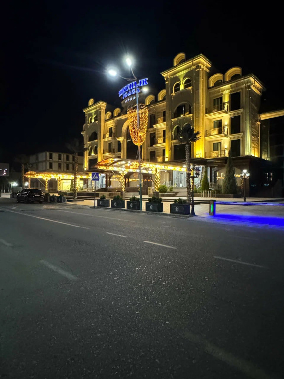 Tinchlik Plaza Hotel