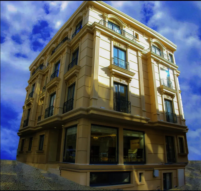 Deluxe Newport Hotel - Old City