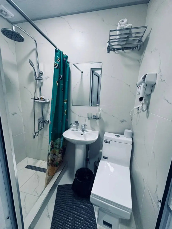 Khan Apartments