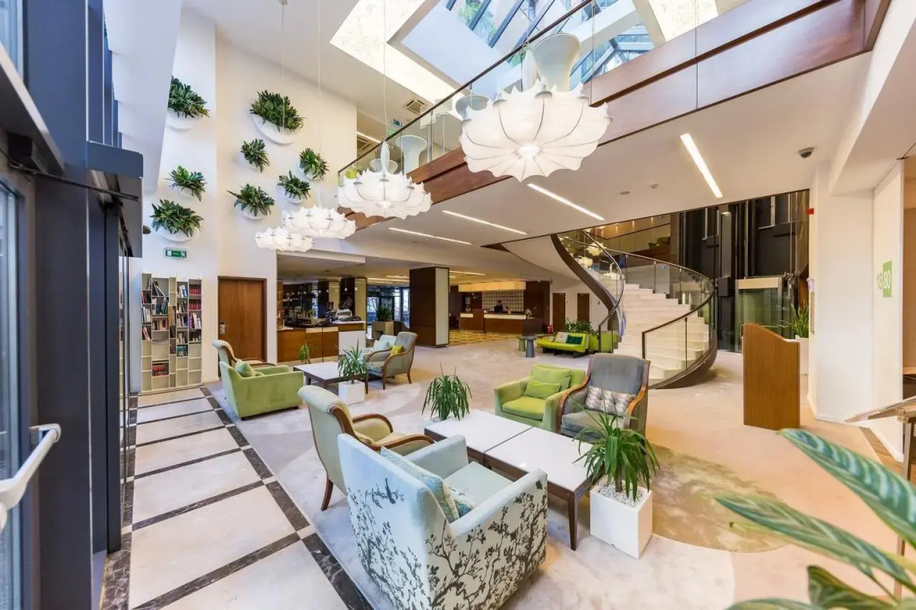 Capital Plaza Hotel