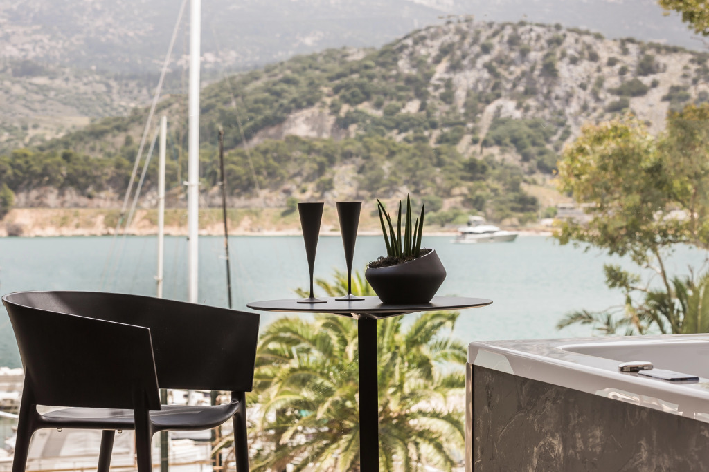Отель Canale Hotel&Suites
