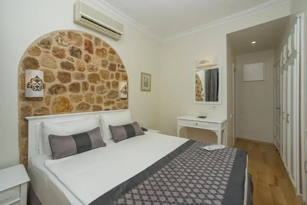 Argos Hotel