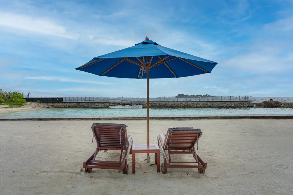 Отель Hulhule Island