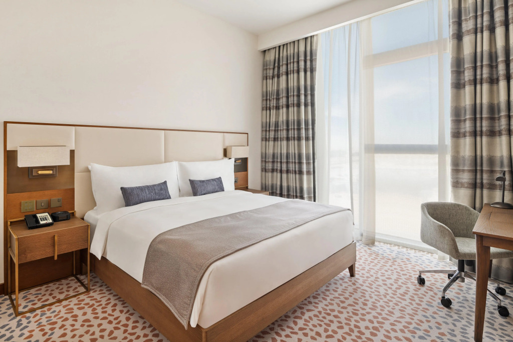 Staybridge Suites Dubai Al-Maktoum Airport by IHG