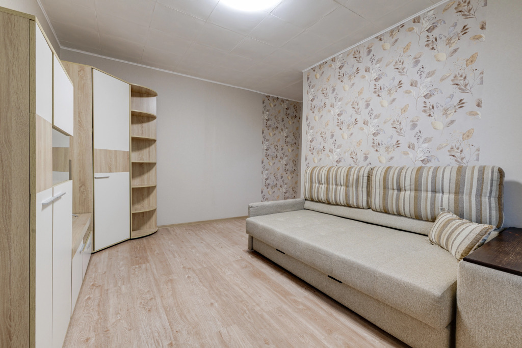 Na Ul Dekabristov 21 Flat