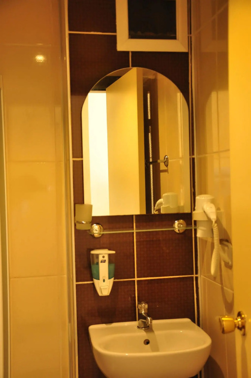 Emily Rose Hotel