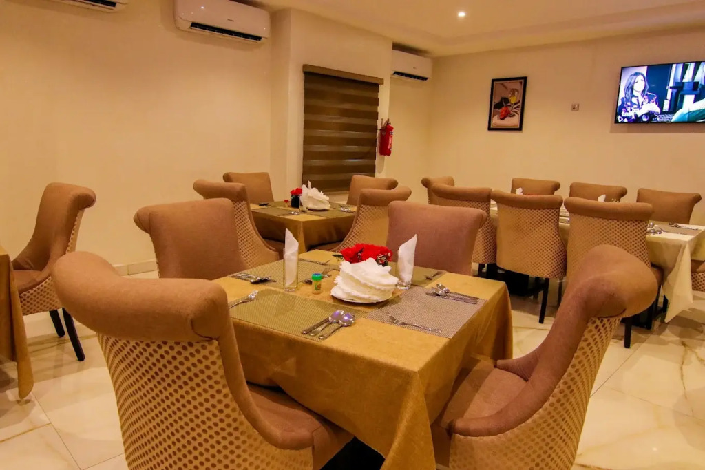 Отель Villa Toscana Asaba