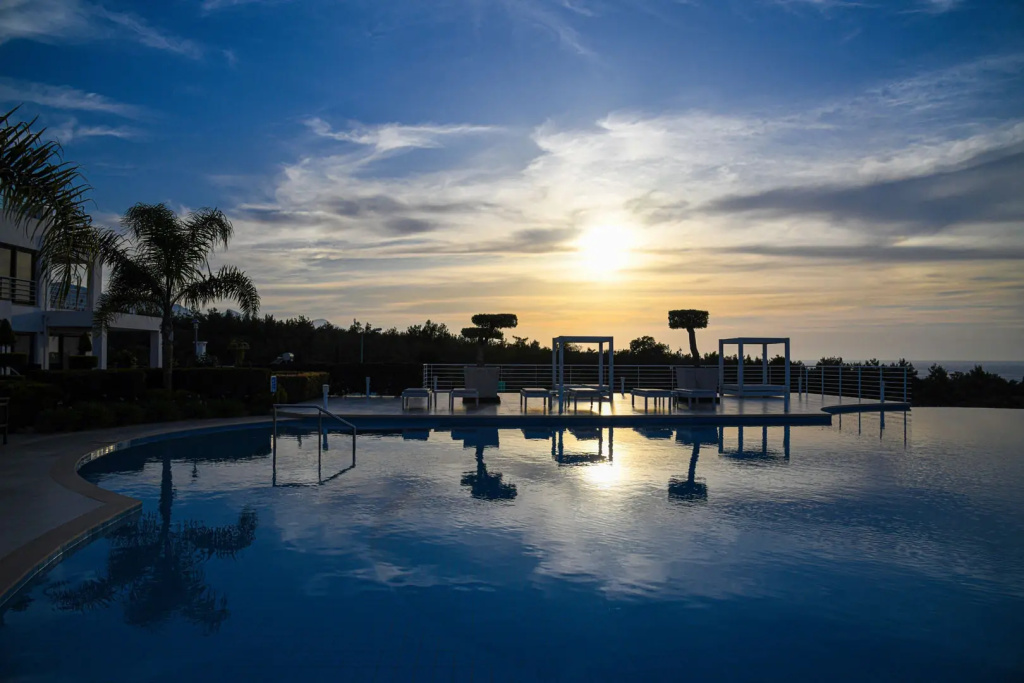 Отель Sun Valley Resort&Residency