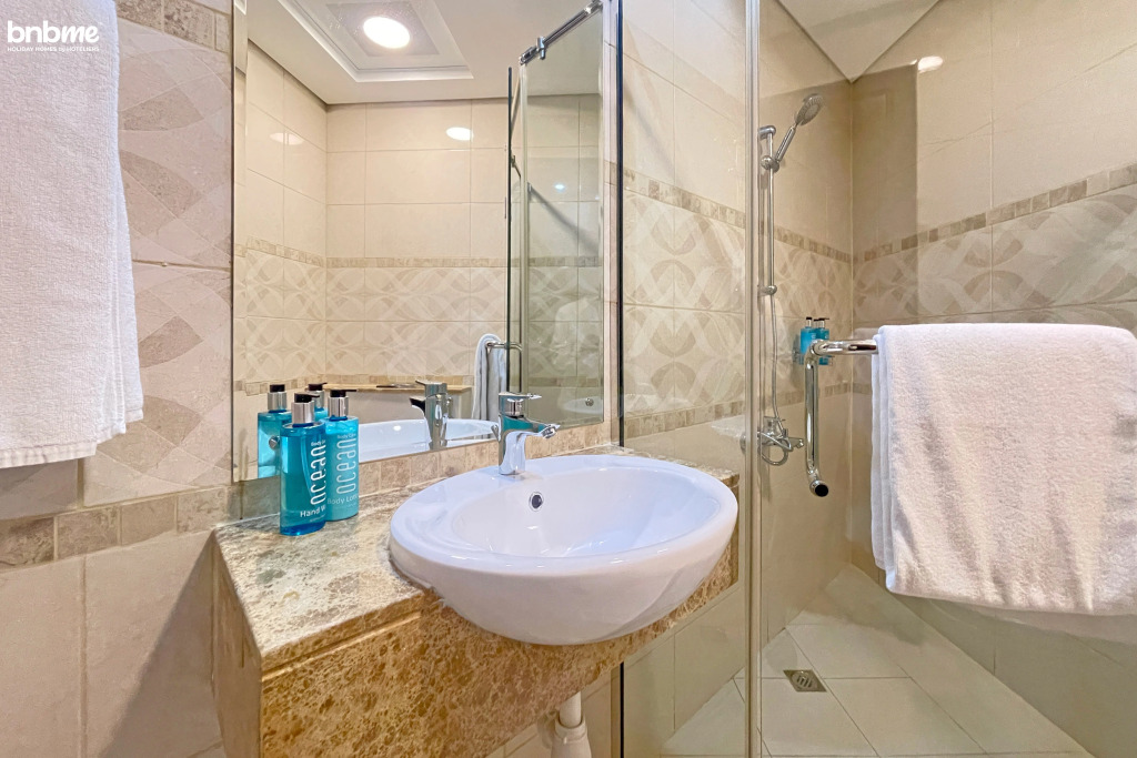 Апартаменты Bnbmehomes Contemporary Apt in Business Bay- 2402