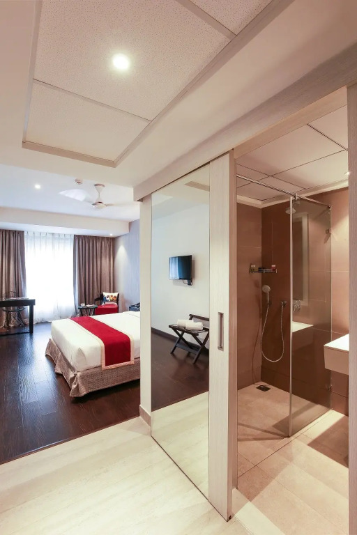 Hotel Deccan Serai, HITEC CITY, HYDERABAD