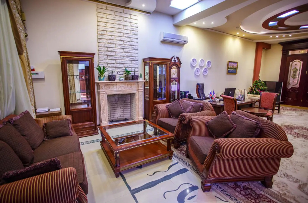 Izumrud Hotel