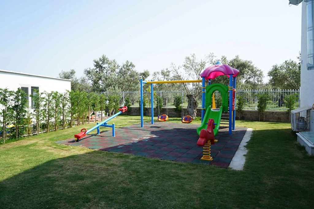 Zeytin Arası Apart Otel