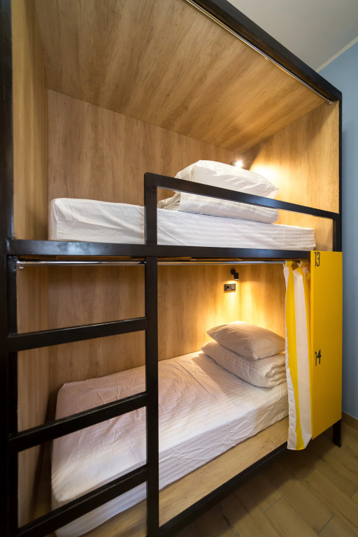 HOTEL Bee Station