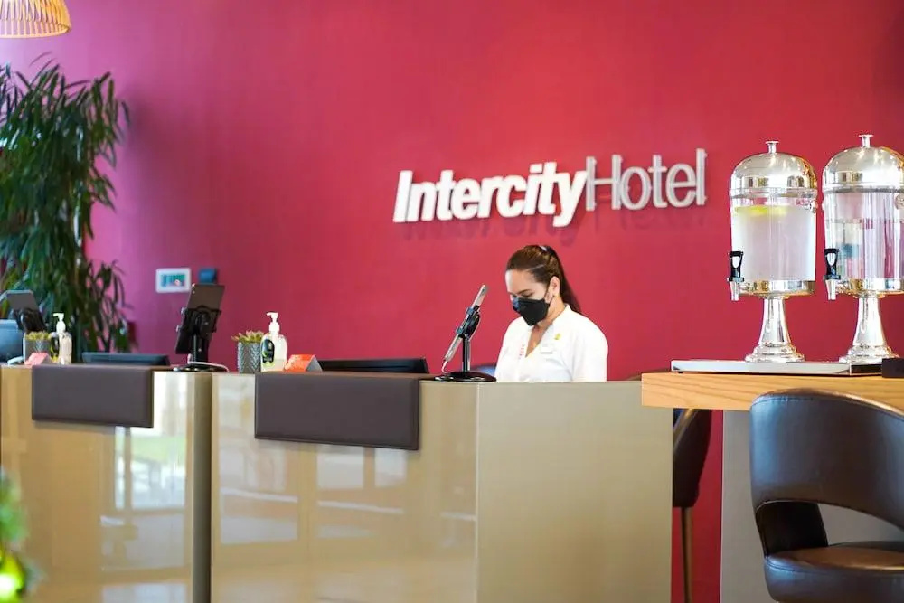 Отель IntercityHotel Dubai Jaddaf Waterfront