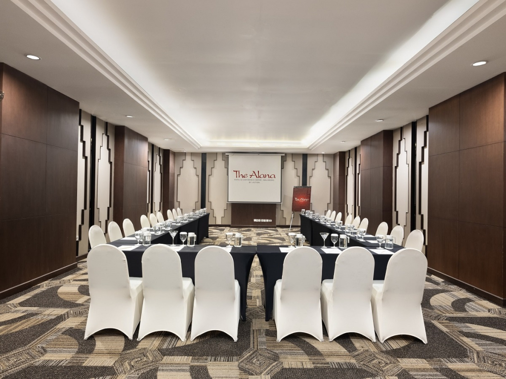 Отель The Alana Hotel & Conference Center Malioboro Yogyakarta