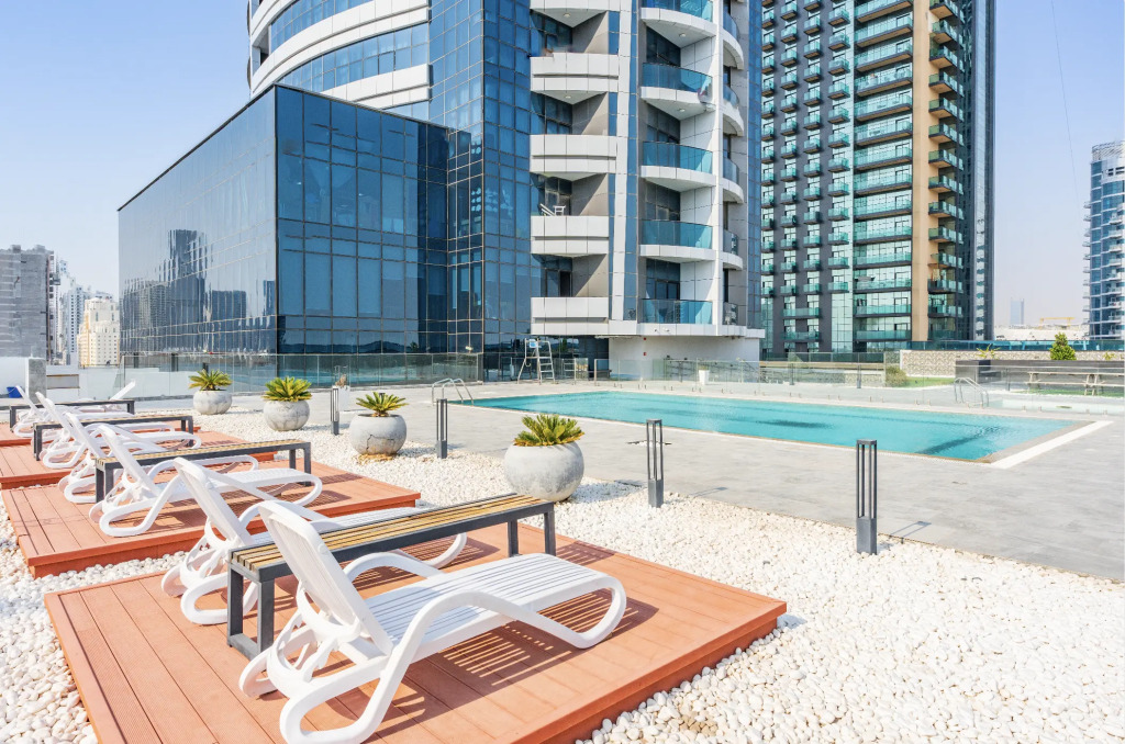 Апартаменты Stayis- Brand New Stylish Suite Studio apartment Dubai