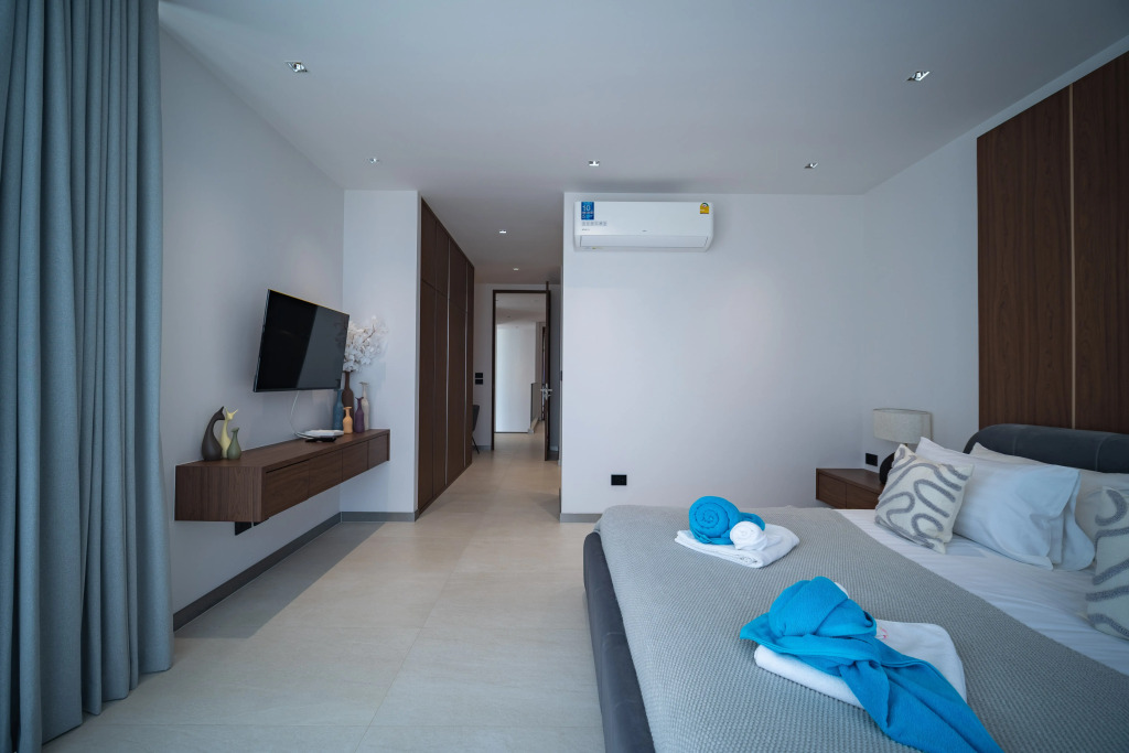 Grand View Residence Villa by NLA