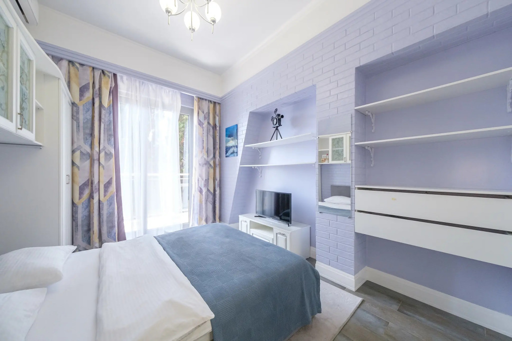 Апартаменты 4к улучшенные, 130м. Первая линия. 200м до моря