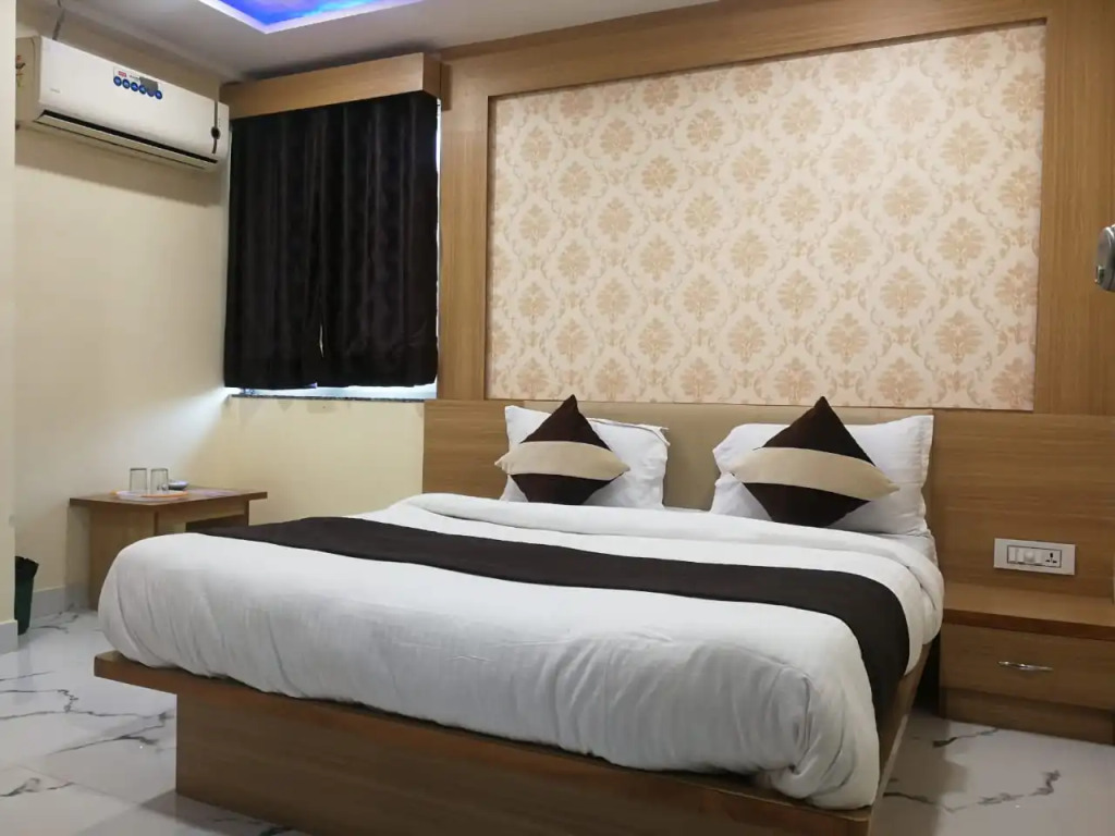 New Pathik Hotel