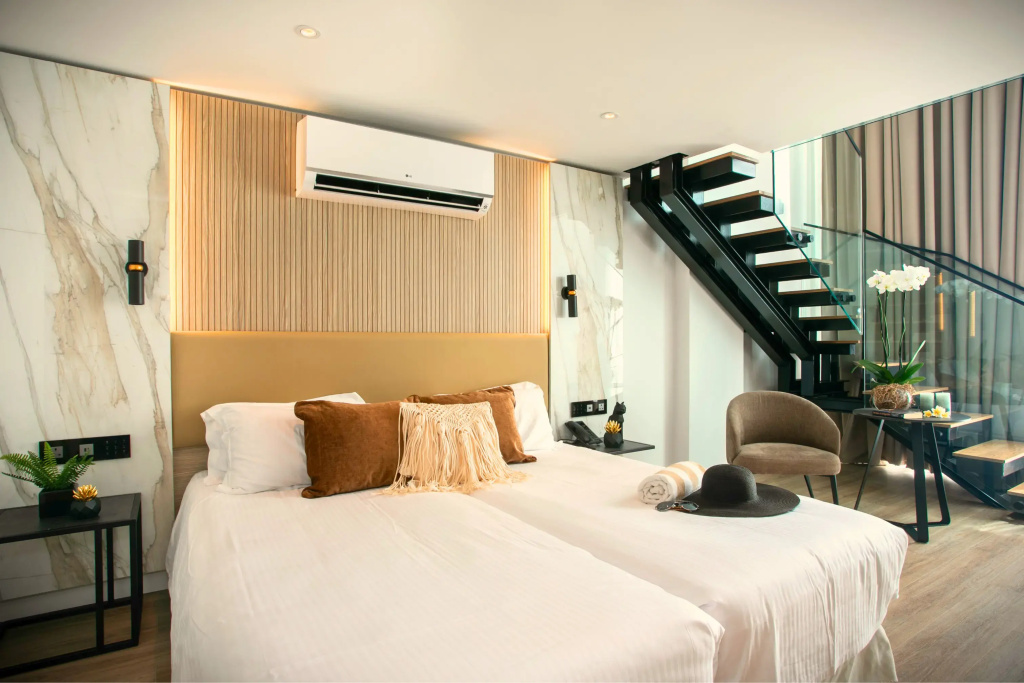 Отель Cavo Maris Beach