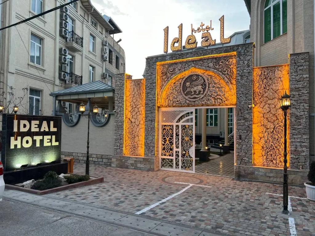Ideal Hotel