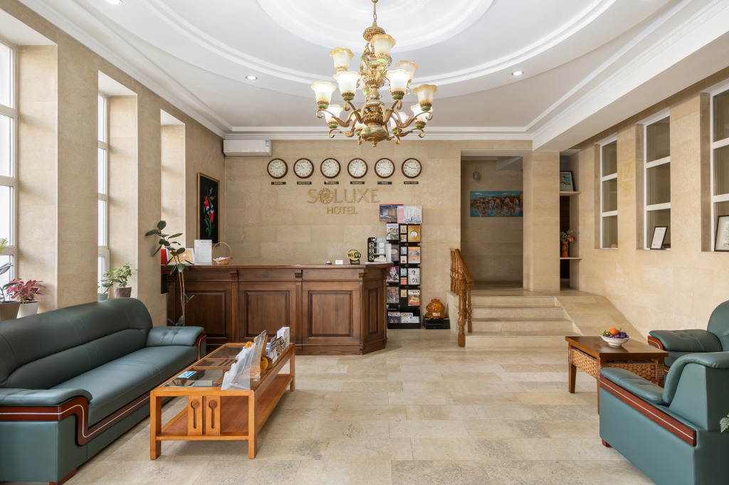 Soluxe Hotel