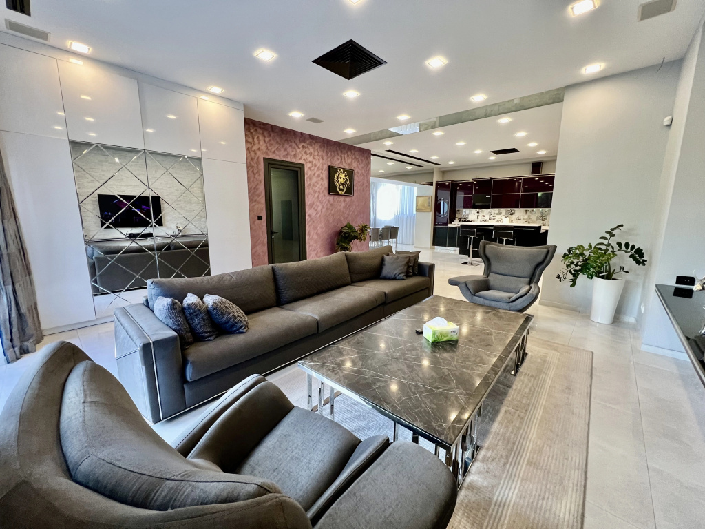 Вилла Luxury с Бассейном и Джакузи