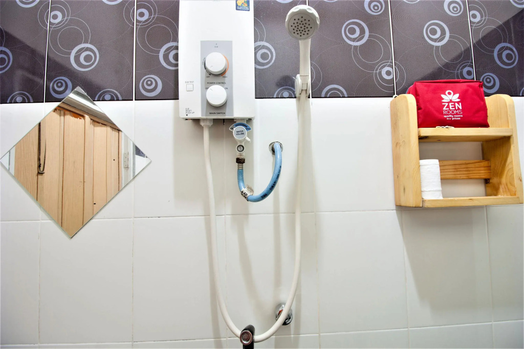Отель ZEN Rooms Jalan Bohor