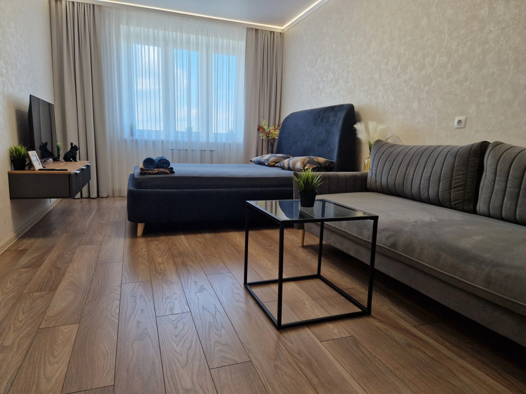 Квартира Виталий HouseRent Трёхкомнатная по ул. Рината Галеева, 31
