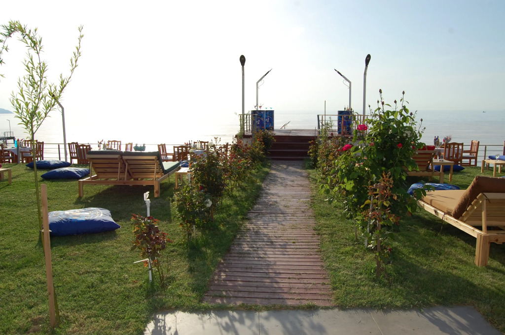 Grand Koru Hotel Beach