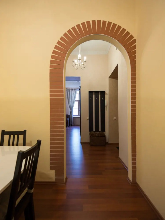 BM 13 Apartments