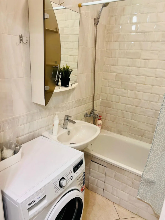 Квартира просторная возле метро Новомосковская (Коммунарка) Dayker City Apartments