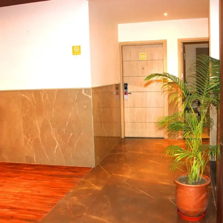 Отель Avexia Residency Sagar