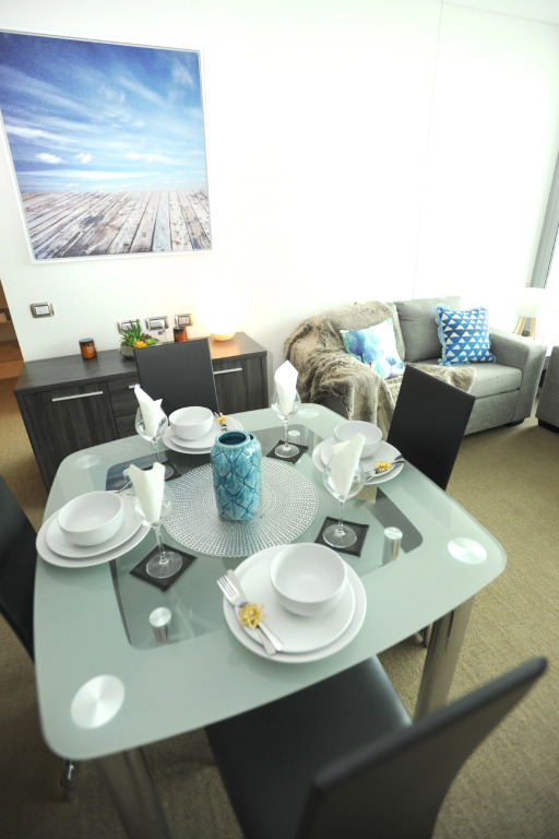 Апартаменты Modern Apartment with Resort Style Living Surfers Paradise