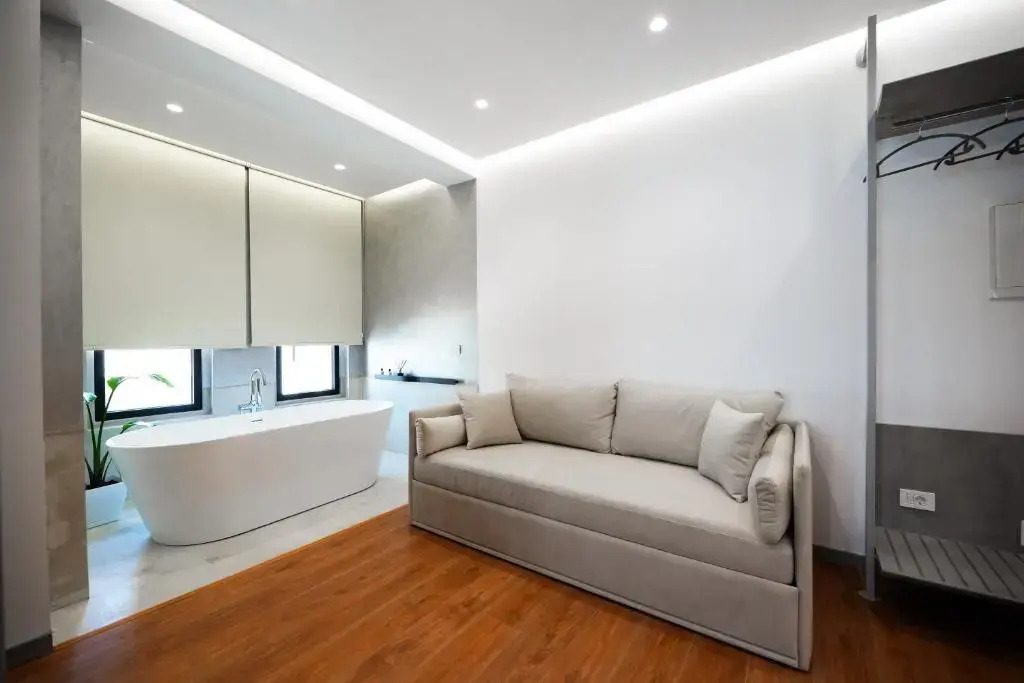 Отель Naos Luxury