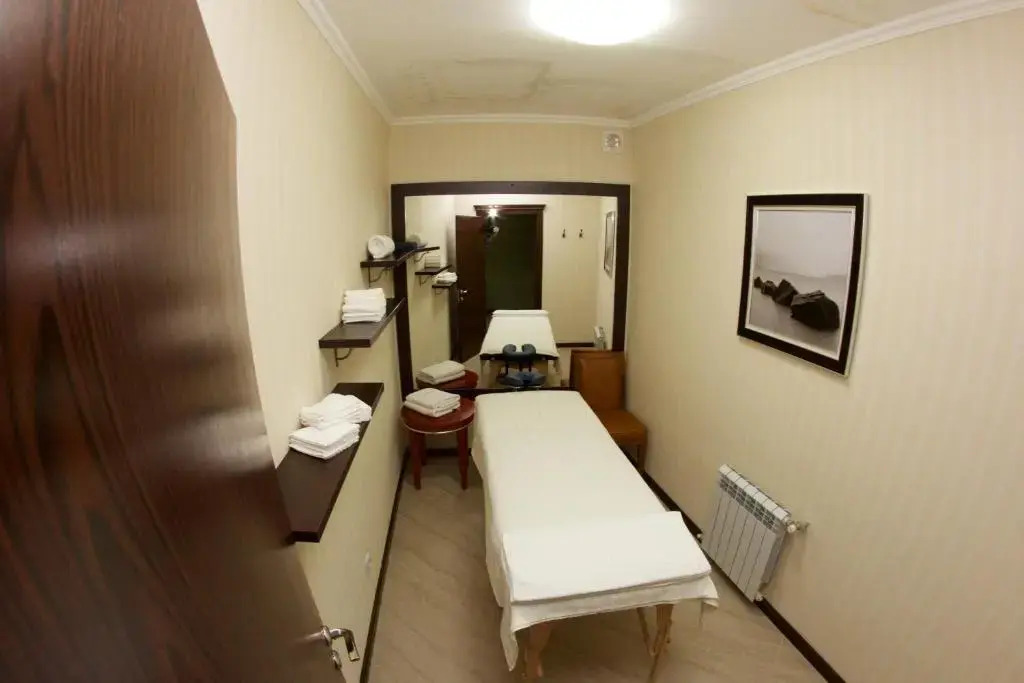Shera Inn Hotel