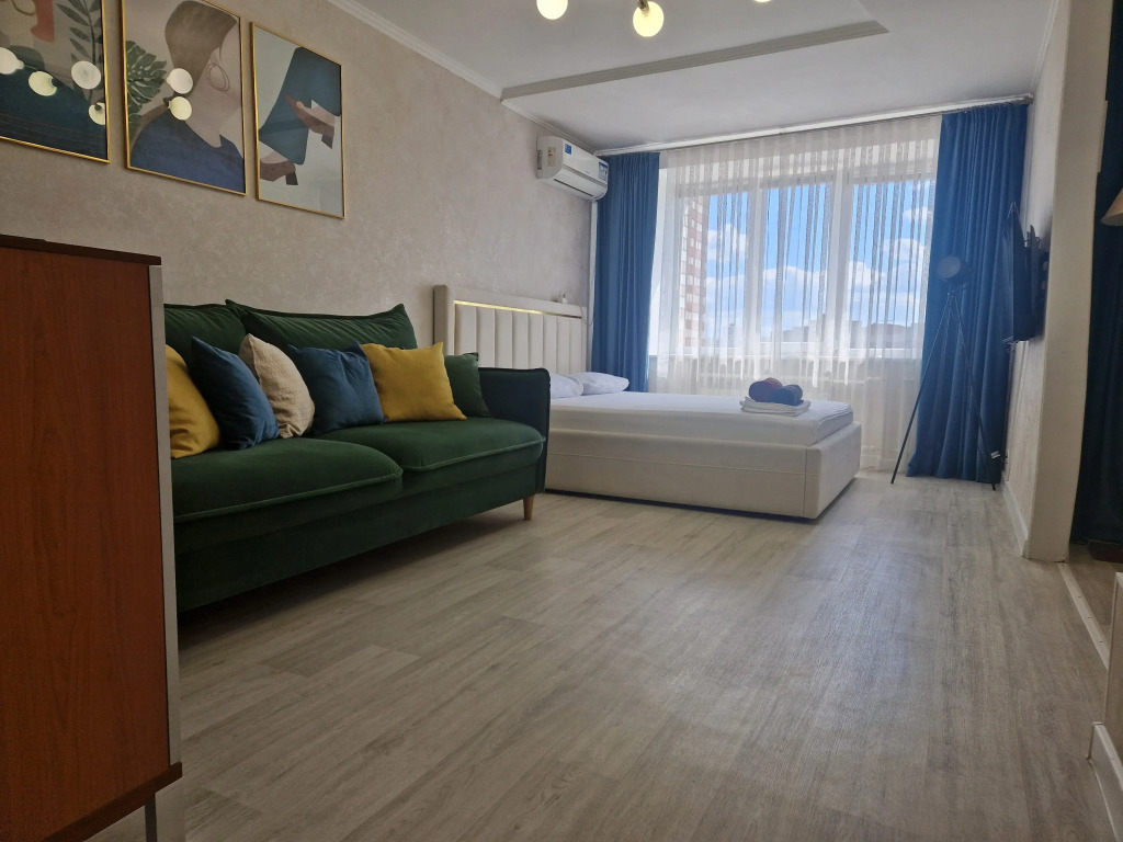 Квартира Виталий HouseRent Однокомнатная студия по ул. Ленина,104Б