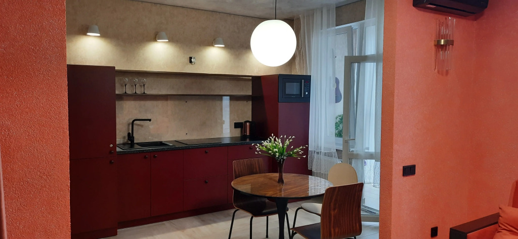 Квартира на улице Крымской Весны 9к2