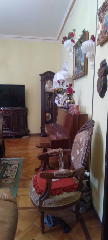 Na Lakoba Flat
