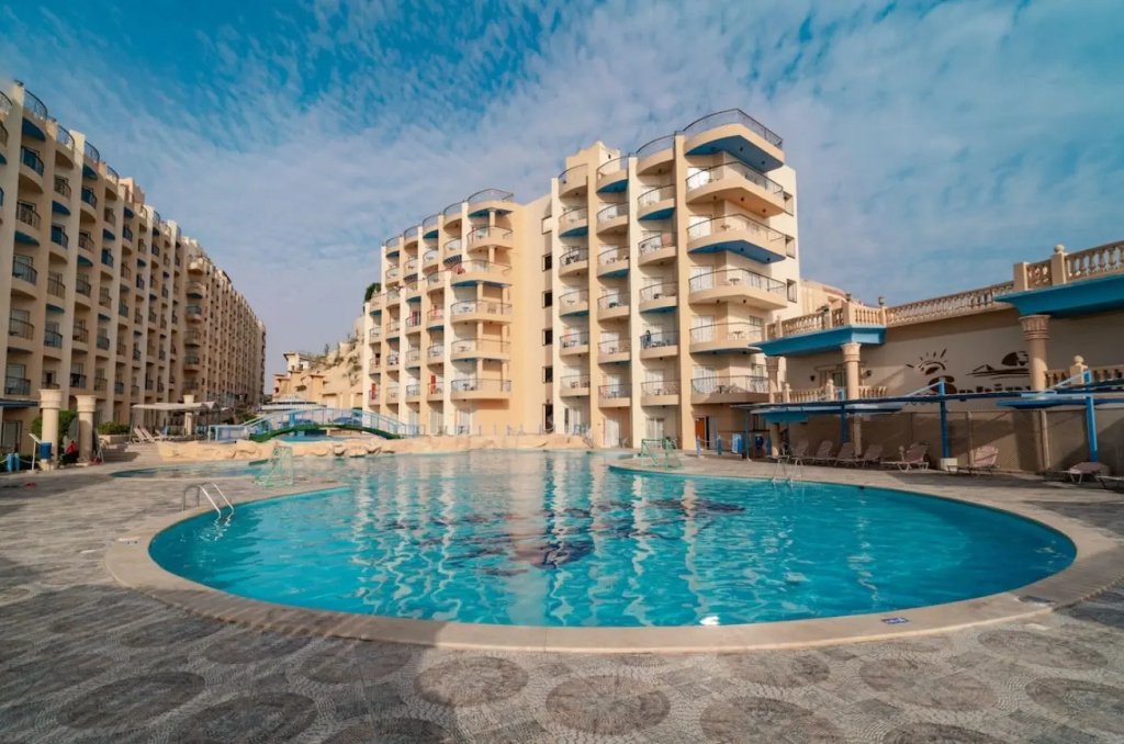 King Tut Aqua Park Beach Resort