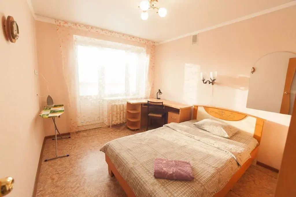 Квартира трехкомнатная на Ленина 12а