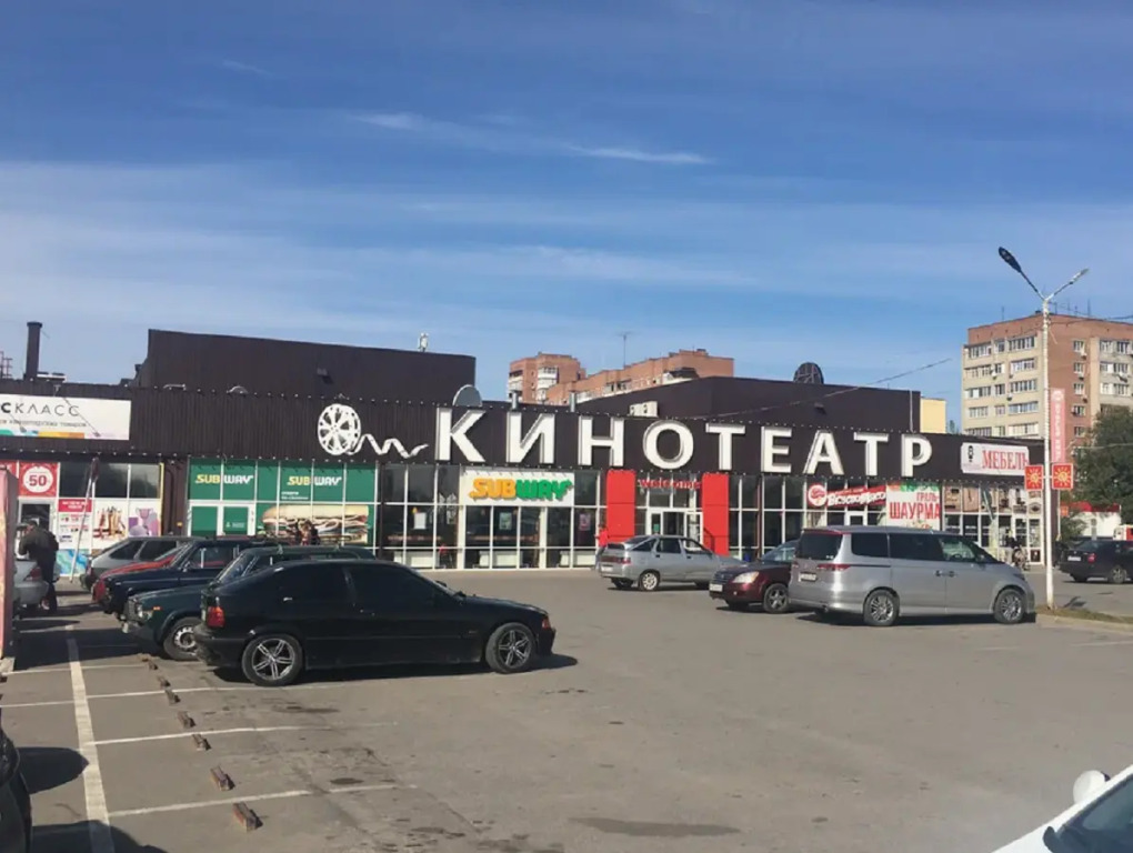Квартира 3-комнатная 6 спальных мест недалеко от парка 300-летия
