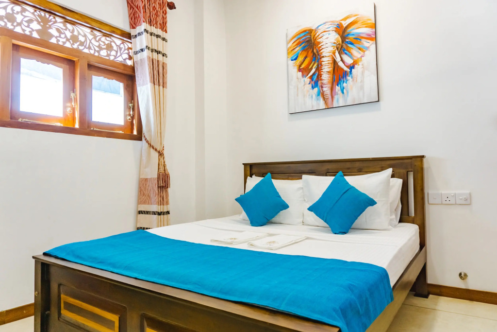 Вилла Younger Villa