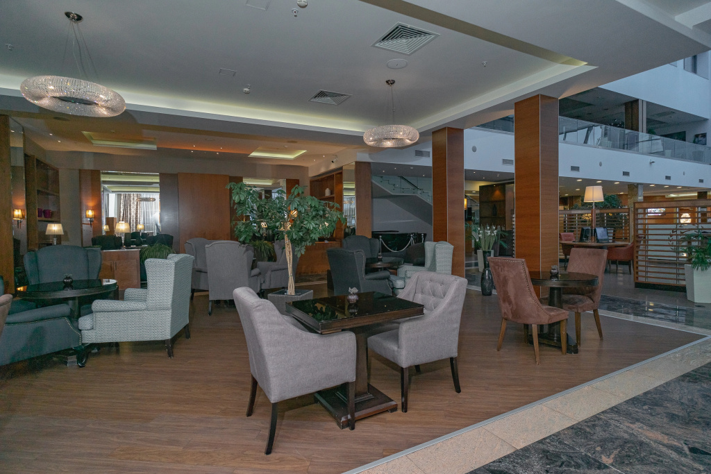 5 ★ Sheraton Skypoint Luxe
