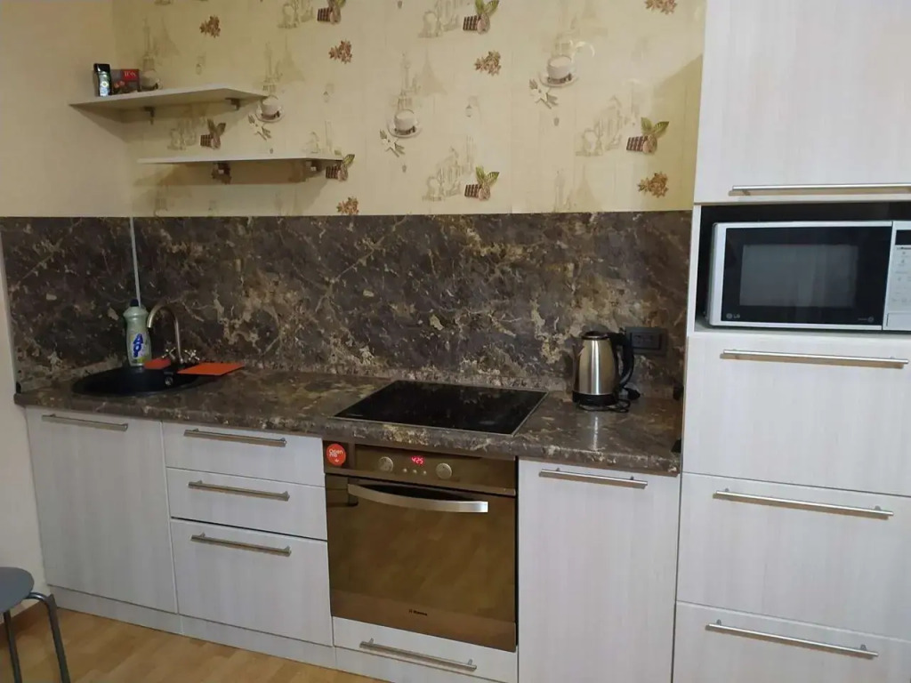Квартира на Бейвеля 48